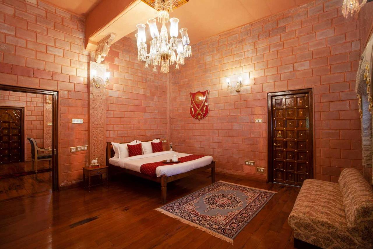 Stayvista At Pink Palace Rajasthani Decor Udagamandalam Exterior photo