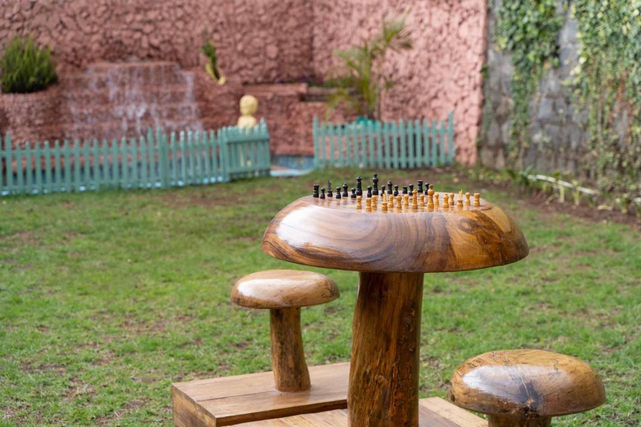 Stayvista At Pink Palace Rajasthani Decor Udagamandalam Exterior photo
