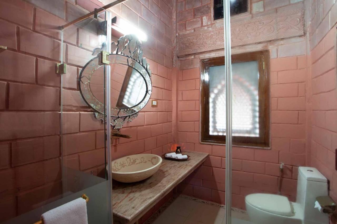 Stayvista At Pink Palace Rajasthani Decor Udagamandalam Exterior photo